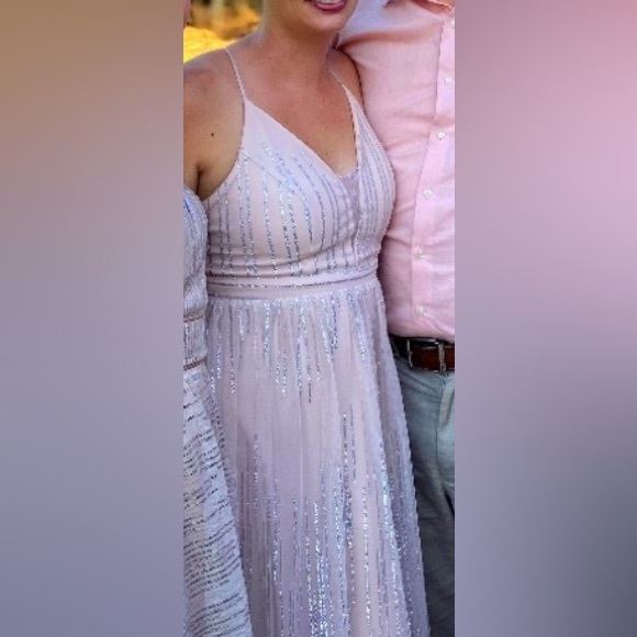 Formal dress - Picture 2 of 7